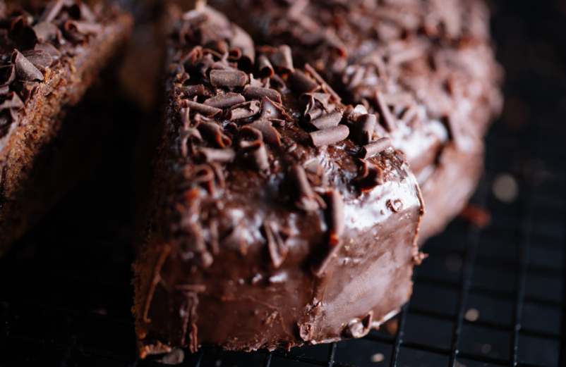 Comment faire un gâteau au chocolat moelleux et fondant ?